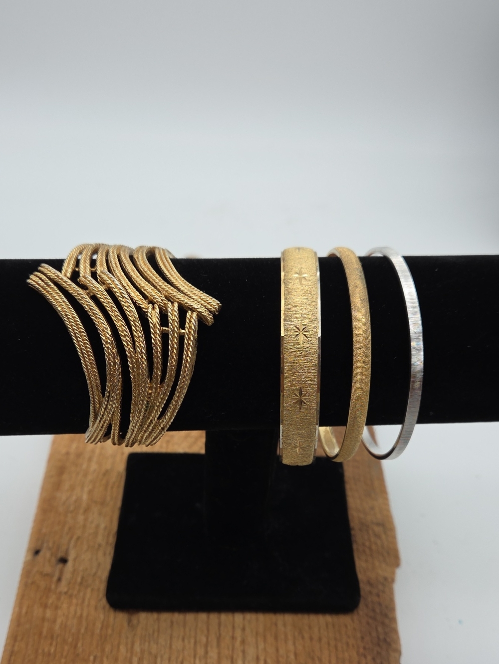 Lot Bundle Monet Vintage 80s Bracelets Jewelry Gold